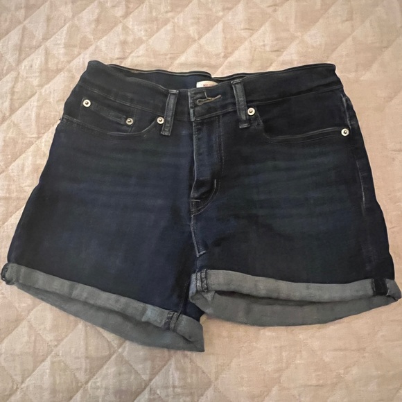 Levi's MID LENGTH WOMEN'S SHORTS - Picture 2 of 6